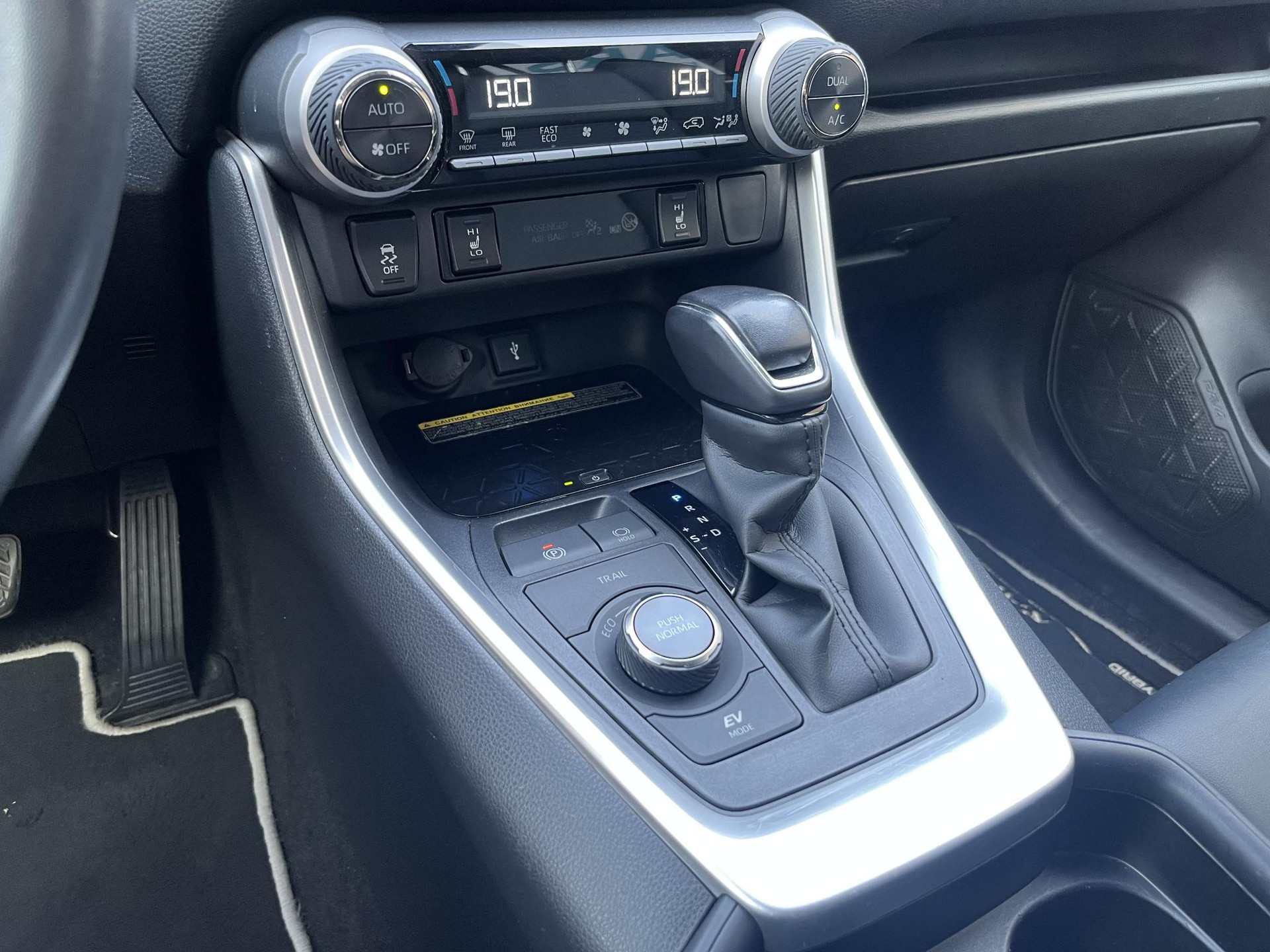 45836378-1-9.jpg